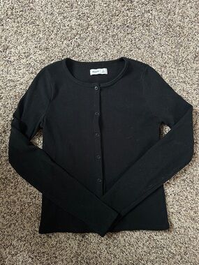 Hollister Black Ribbed Button-Front Cardigan